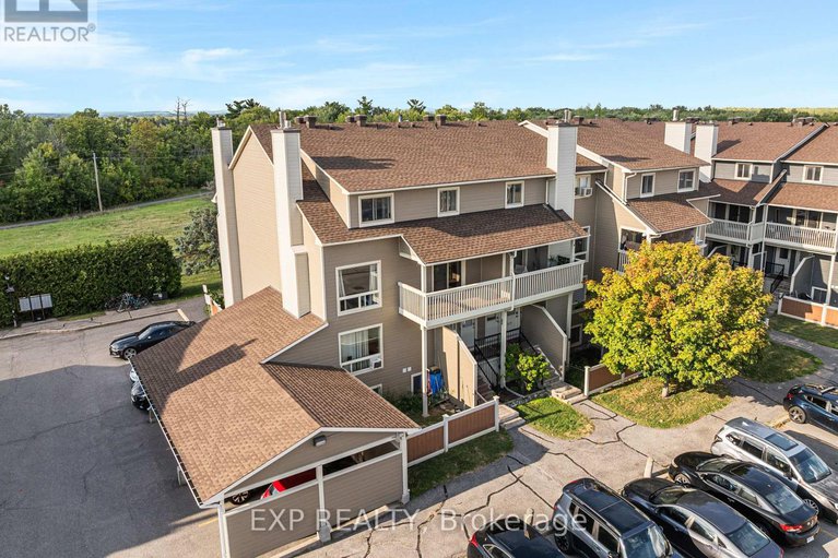 29003732/77b-754-st-andre-drive/hiawatha-parkconvent-glen/ottawa/ontario/K1C4S4_1