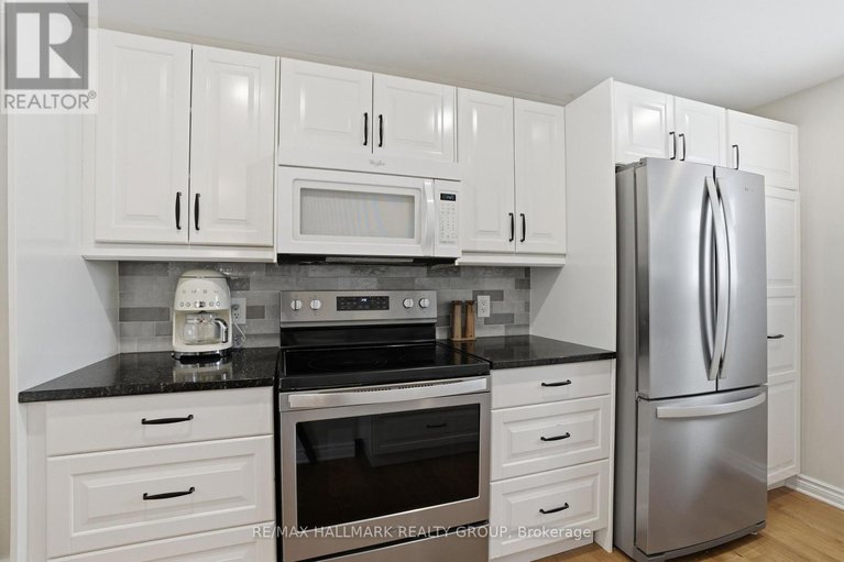 29378693/24-binscarth-crescent/glencairnhazeldean/ottawa/ontario/K2L1S1_6