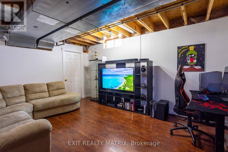 29648463/1458-shawinigan-street/fallingbrookridgemount/ottawa/ontario/K4A2N2_35