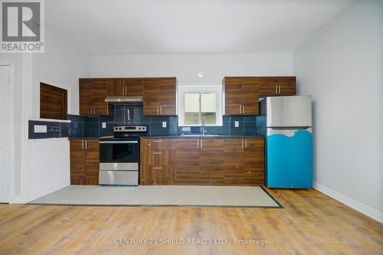 29158805/21927-main-street/north-glengarry-lochiel-twp/north-glengarry/ontario/K0B1H0_17