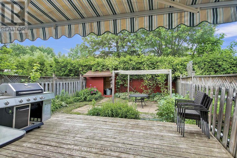 28471405/41-grady-crescent/sheahan-estatestrend-village/ottawa/ontario/K2H5S2_42