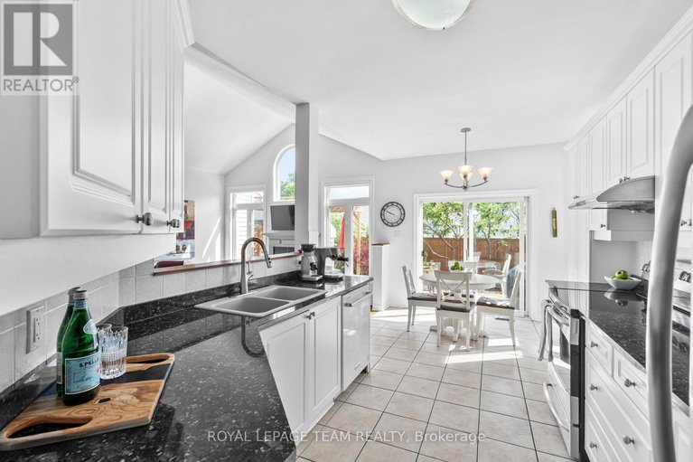 28525095/29-shining-star-circle/stittsville-south/ottawa/ontario/K2S2B4_25