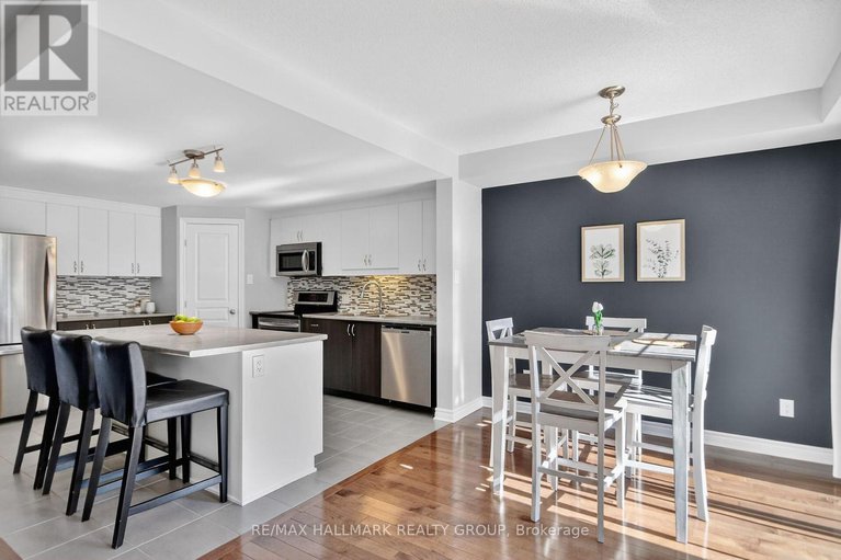 29396667/457-barrick-hill-road/emerald-meadowstrailwest/ottawa/ontario/K2M0H8_9