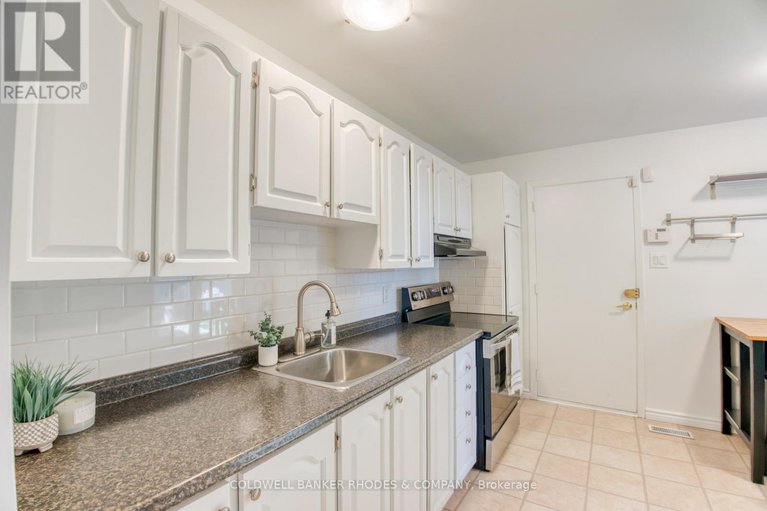 28873785/69-43-jackson-court/beaverbrook/ottawa/ontario/K2K1B6_10