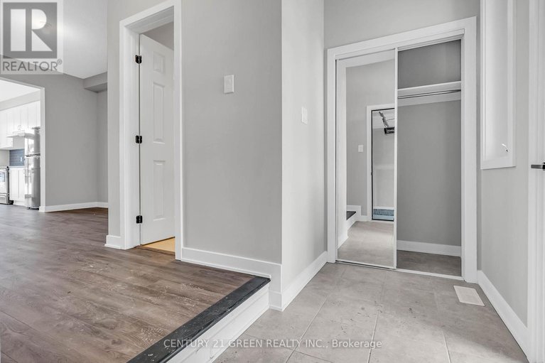 28603558/2183-winsome-terrace/fallingbrookgardenway-south/ottawa/ontario/K4A5M9_4
