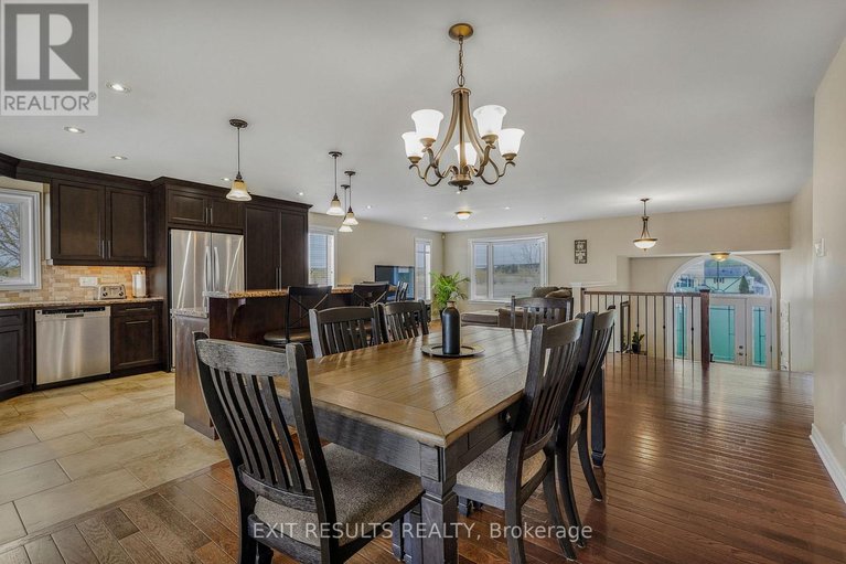 29689053/1887-champlain-street-e/clarencerockland-twp/clarence-rockland/ontario/K0A1N0_12