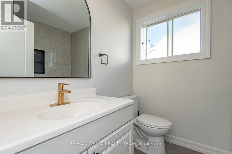 29081598/276-turnstone-court/chatelaine-village/ottawa/ontario/K1E2V2_17