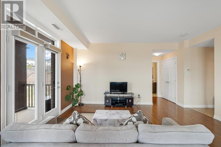 28198482/201-140-guelph-private/kanata-lakesheritage-hills/ottawa/ontario/K2T0J2_19