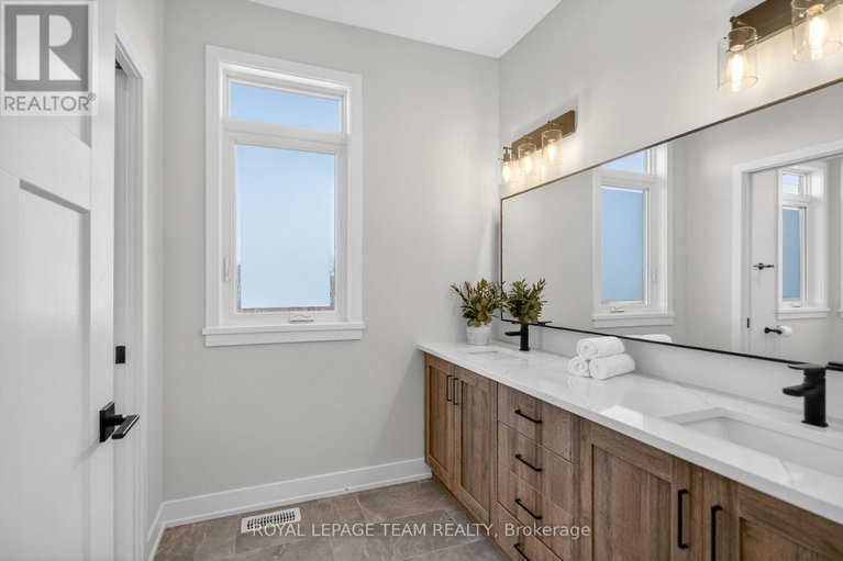 29640986/375-johnny-porter-drive/beckwith-twp/beckwith/ontario/K0A1B0_22