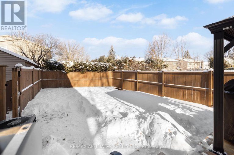 29175531/910-borland-drive/chatelaine-village/ottawa/ontario/K1E1X6_43