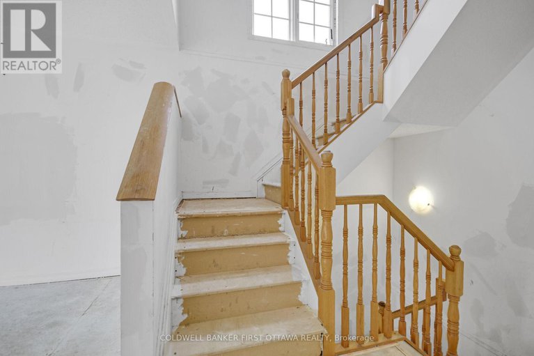 28221076/24-6141-red-willow-drive/chapel-hill/ottawa/ontario/K1C7J7_16