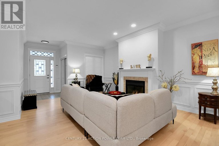 29383475/1969-loasa-lane/springridgeeast-village/ottawa/ontario/K4A4T4_6