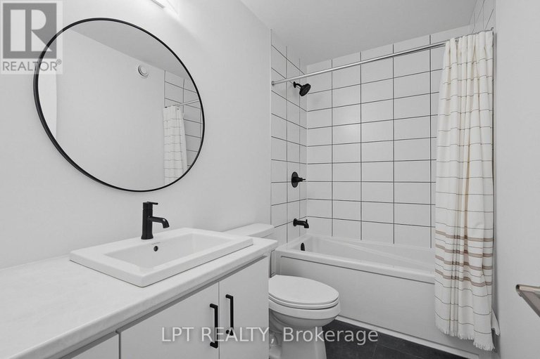 29345718/301-moonlight-drive/russell-twp/russell/ontario/K4R0L1_20