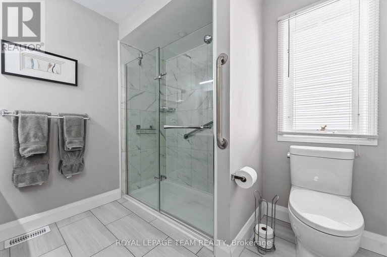 29666144/45-burnstead-crescent/emerald-meadowstrailwest/ottawa/ontario/K2M2T4_23