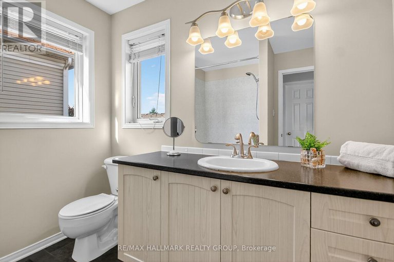 28971338/131-harbour-view-street/strandherd/ottawa/ontario/K2G6Z8_23