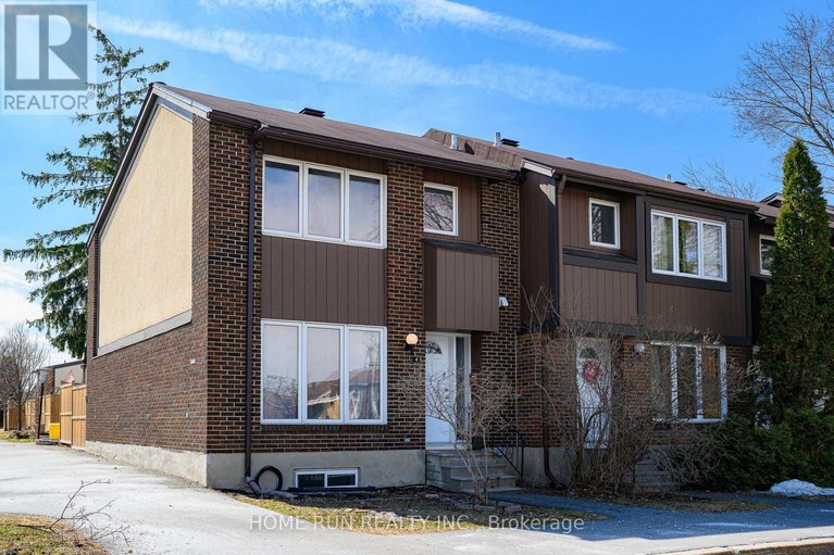 29590749/4-2111-montreal-road/beaconwood/ottawa/ontario/K1J8M8_2