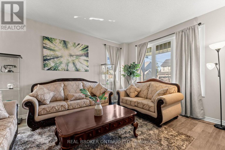 29160295/28-sopwith-private/huntley-ward-south-east/ottawa/ontario/K0A1L0_3