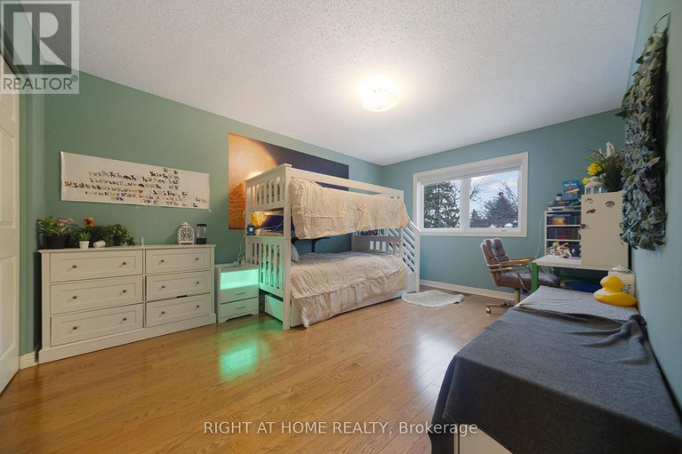 29255006/32-marble-arch-crescent/centrepointe/ottawa/ontario/K2G5S3_30