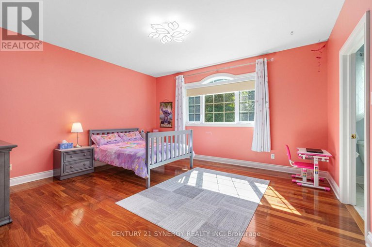 28811434/1281-georges-vanier-drive-n/cumberland-ridge/ottawa/ontario/K4C1R6_28
