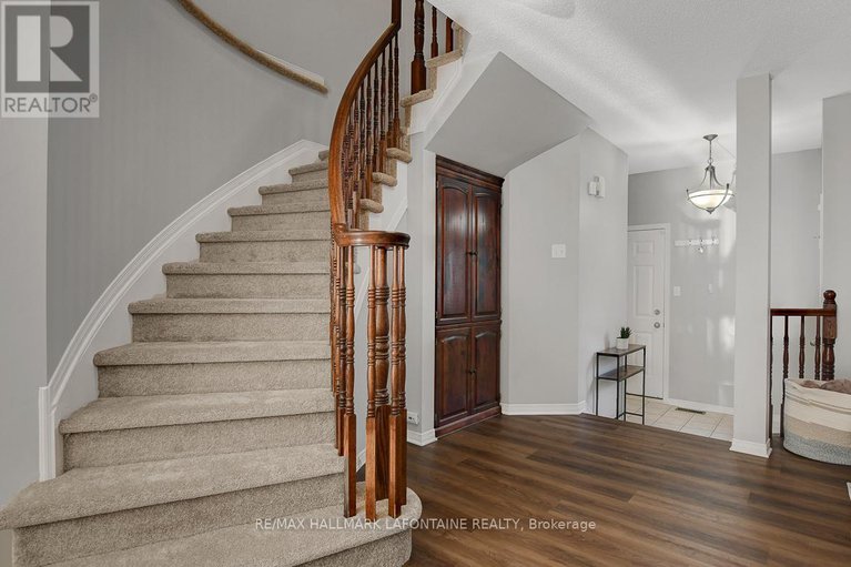 28827853/446-lawler-crescent/chatelaine-village/ottawa/ontario/K4A3Y3_19