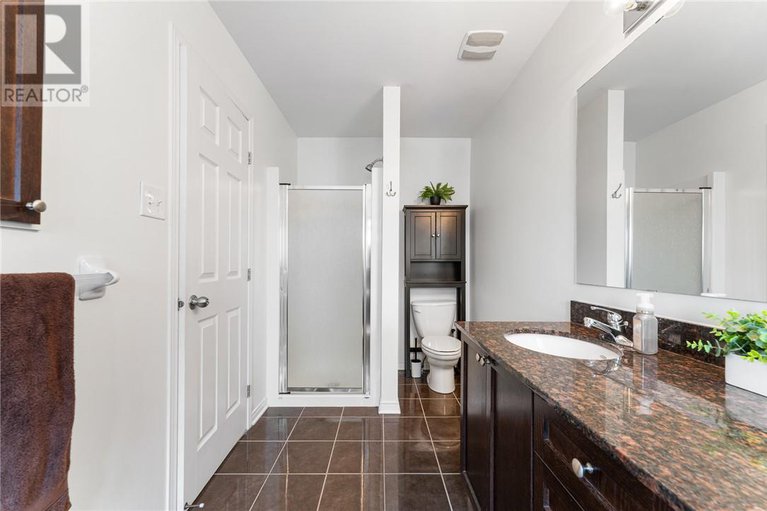 29102957/202-arrita-street/ottawa/ontario/K2S0J7_39