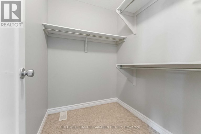 29266976/948-kilbirnie-drive/half-moon-bay/ottawa/ontario/K2J6G2_18