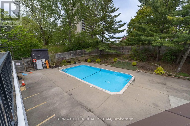 29448212/111-2871-richmond-road/britannia-heights/ottawa/ontario/K2B8M5_30