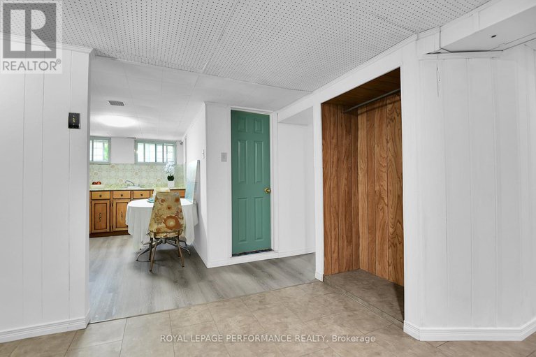 28522253/1379-mayview-avenue/carlington/ottawa/ontario/K1Z8H6_25