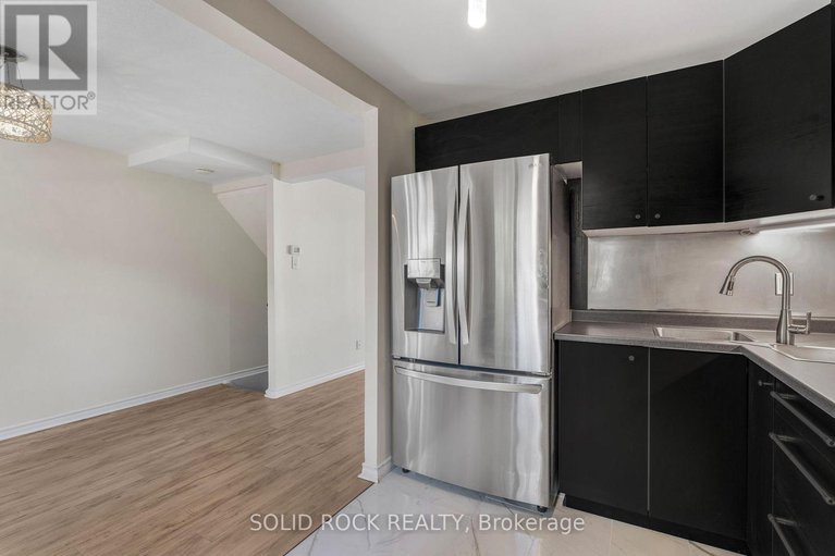 28982760/1394-lassiter-terrace/beaconwood/ottawa/ontario/K1J8N3_13