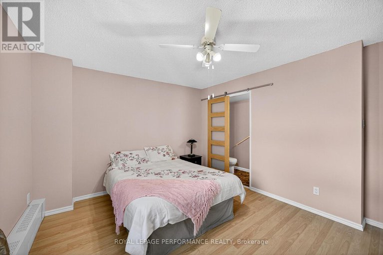 28840437/1904-665-bathgate-drive/carson-meadows/ottawa/ontario/K1K3Y4_27