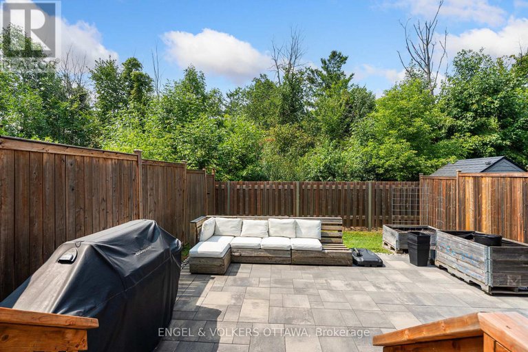 29052696/220-geyser-place/hearts-desire/ottawa/ontario/K2J6P1_42