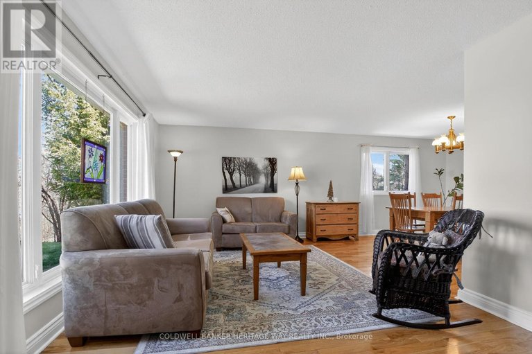 29670405/389-rae-road/mississippi-mills-ramsay-twp/mississippi-mills/ontario/K0A1A0_4