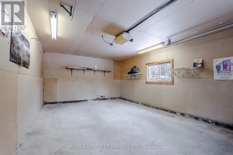 28215114/10984-county-rd-2-road/iroquois/south-dundas/ontario/K0E1K0_30