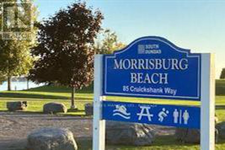 29404761/70-augusta-street/morrisburg/south-dundas/ontario/K0C1X0_34