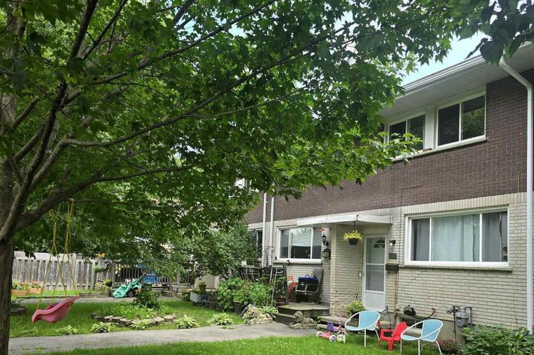 28599128/1506-lepage-avenue/carlington/ottawa/ontario/K1Z8C9_1