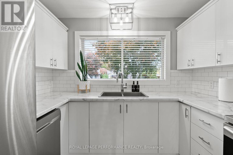 29018584/699-payer-street/town-of-rockland/clarence-rockland/ontario/K4K1N3_16