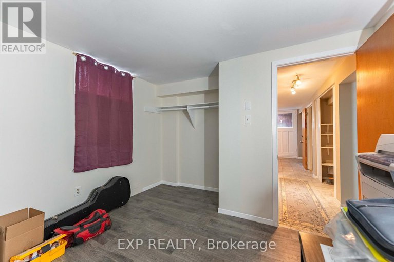 28501976/318-montfort-street/vanier/ottawa/ontario/K1L5N4_24