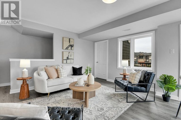 29614400/512-pilot-private/emerald-meadowstrailwest/ottawa/ontario/K2S0S4_3