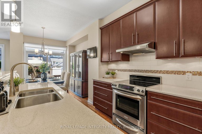 28931410/532-rochefort-circle/avalon-west/ottawa/ontario/K4A0M8_10