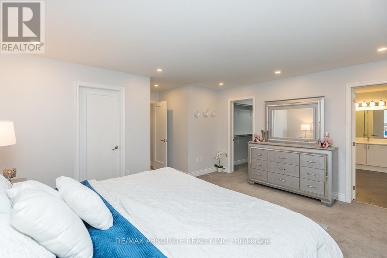 29563343/1019-apolune-street/half-moon-bay/ottawa/ontario/K2J6N8_27
