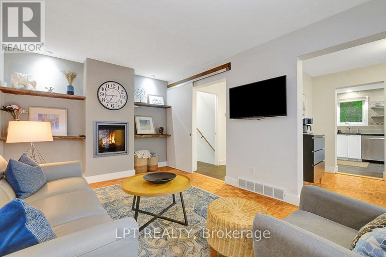 28412774/236-3310-southgate-road/south-keys/ottawa/ontario/K1V8X4_9