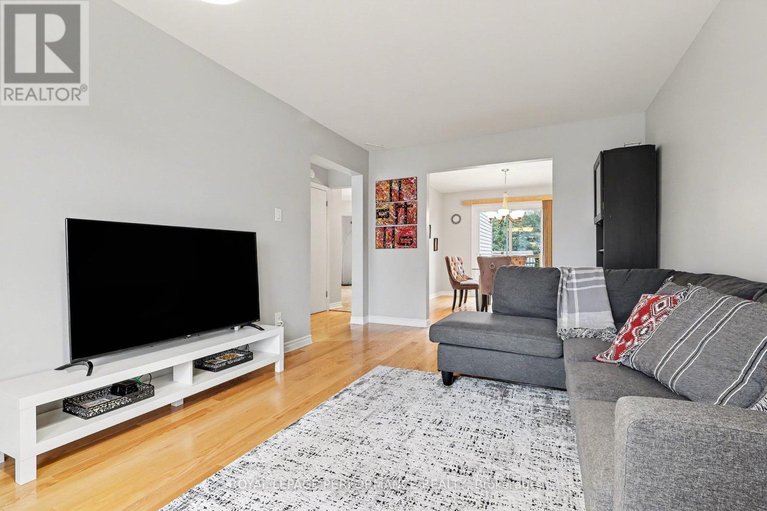 29620280/6417-st-louis-drive/hiawatha-parkconvent-glen/ottawa/ontario/K1C2X9_3