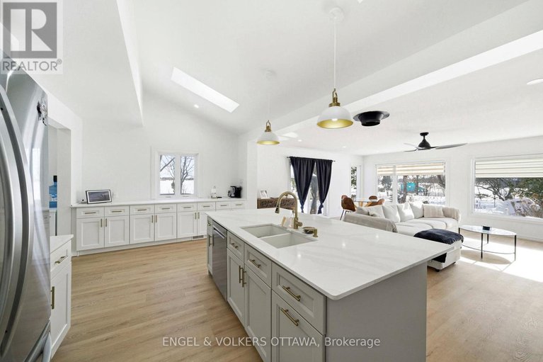 29353200/14120-county-road-13/north-stormont-finch-twp/north-stormont/ontario/K0A1R0_5