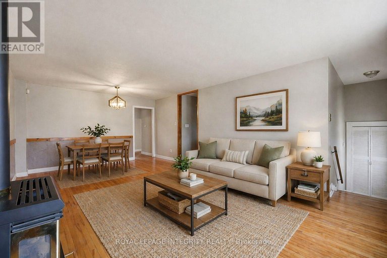 29652351/754-cummings-avenue/castle-heightsrideau-high/ottawa/ontario/K1K2L1_8