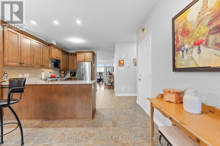 29636678/12-royalty-way/north-grenville-twp-kemptville-south/north-grenville/ontario/K0G1J0_4