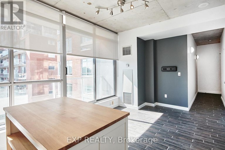 28998983/606-180-york-street/lower-townbyward-market/ottawa/ontario/K1N1J6_19