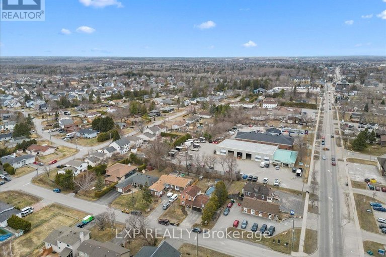 29596534/4-bobcat-way/stittsville-south/ottawa/ontario/K2S1P3_40