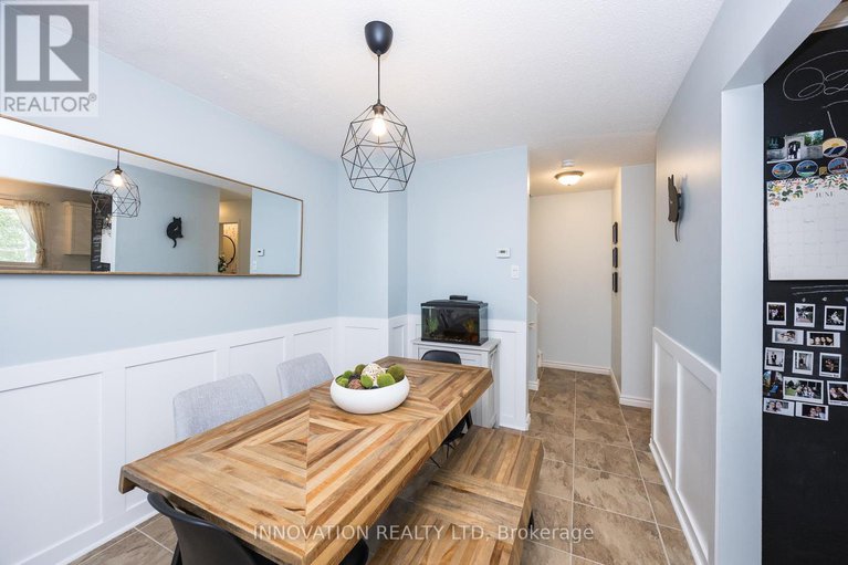 28478550/44-35-bering-court/katimavik/ottawa/ontario/K2L2B8_14