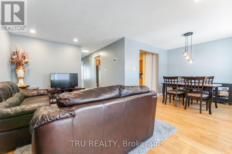 29325891/2-2960-penny-drive/britannia-heights/ottawa/ontario/K2B6H5_17