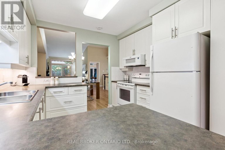 28799328/29-sable-run-drive/stittsville-central/ottawa/ontario/K2S1W8_17
